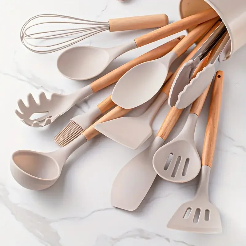 12pcs Set of Multi-color Silicone Wooden Handle