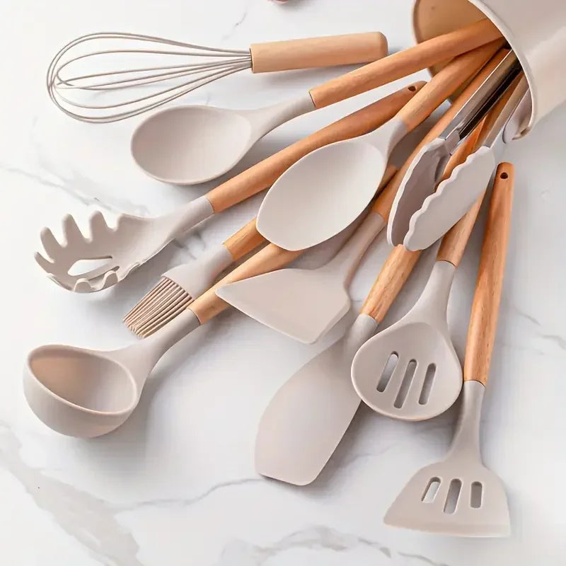 12pcs Set of Multi-color Silicone Wooden Handle